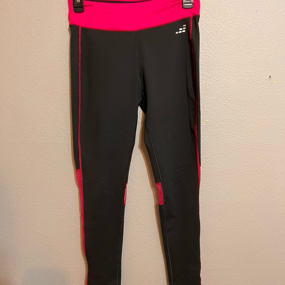 Never worn reebok leggings